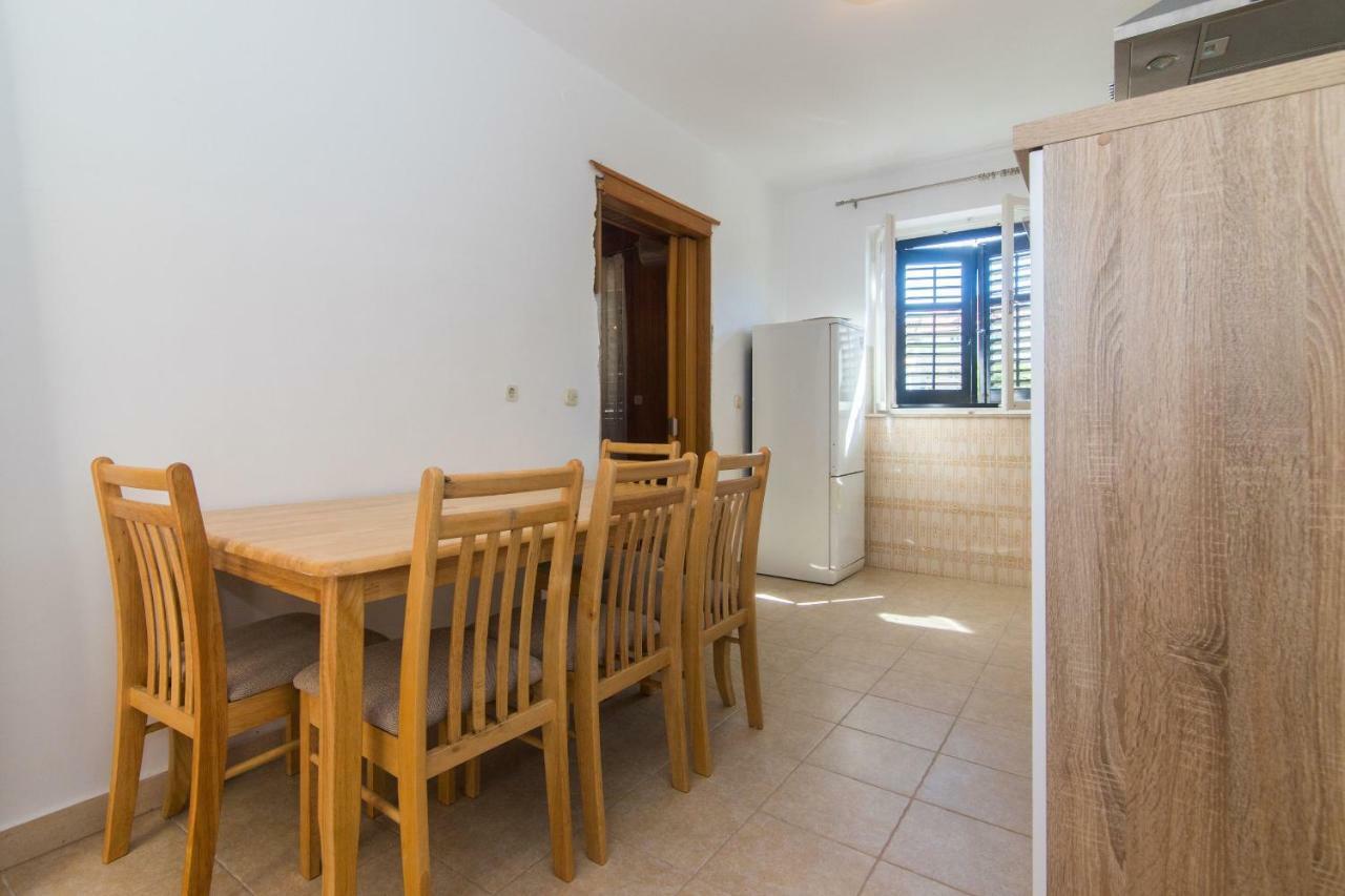 Apartment Jerka Supetar Kültér fotó